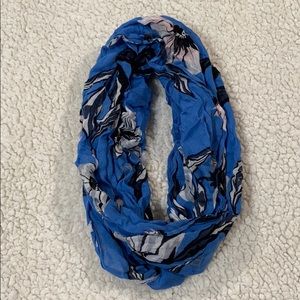 Chase bank scarf